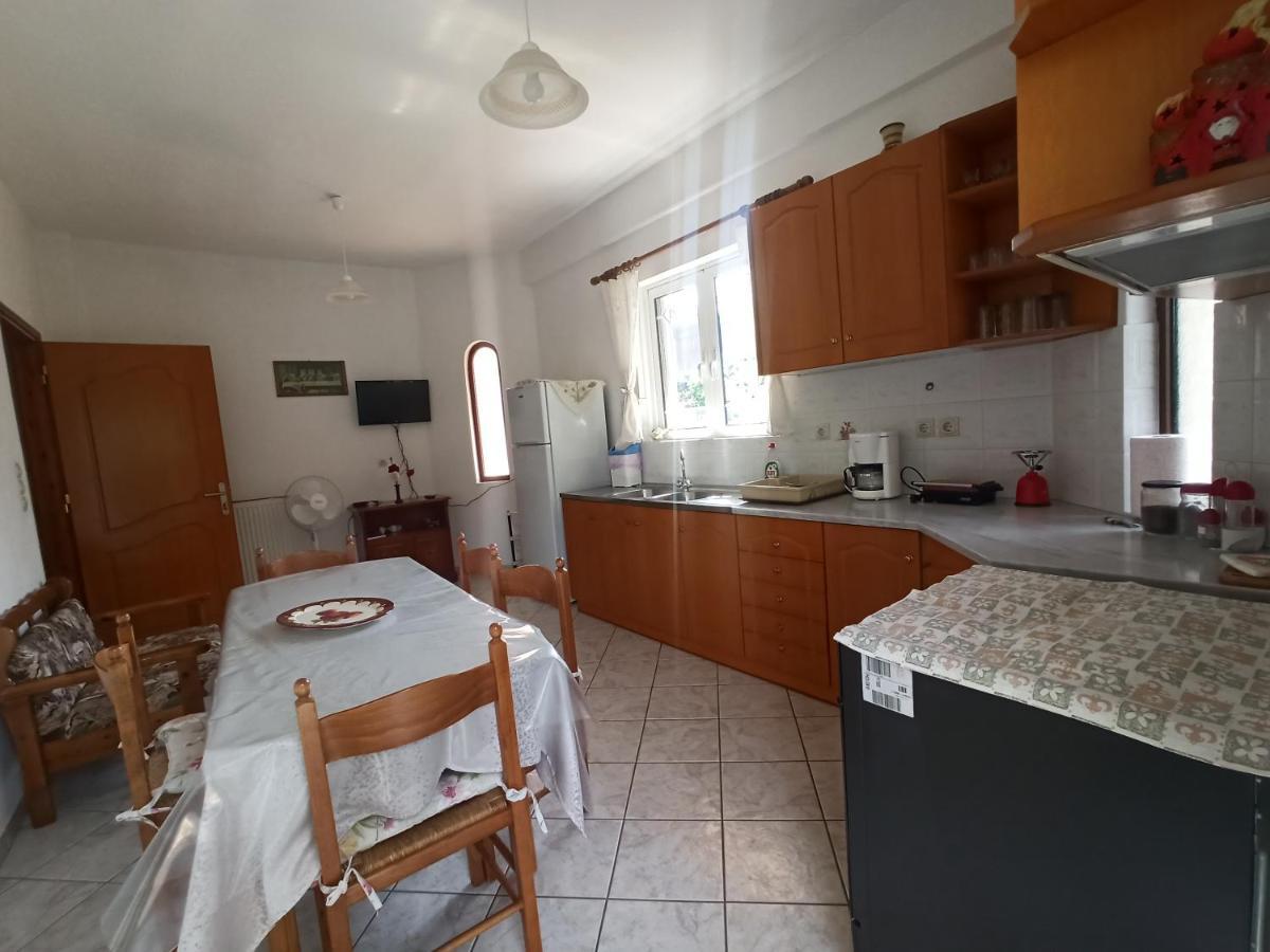 Happy Days Apartment Тірос Екстер'єр фото